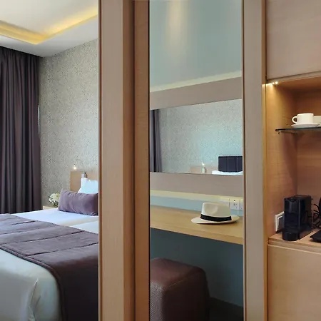 Royal Apollonia By Louis Hotel Lemesos